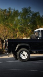 2015 Land Rover Defender 110 - 8,877 km only