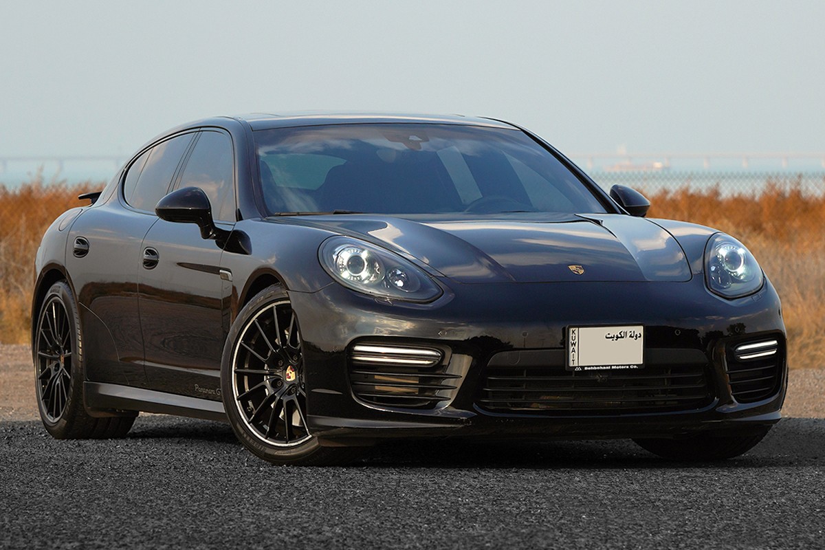2014 Porsche Panamera GTS - 51k km