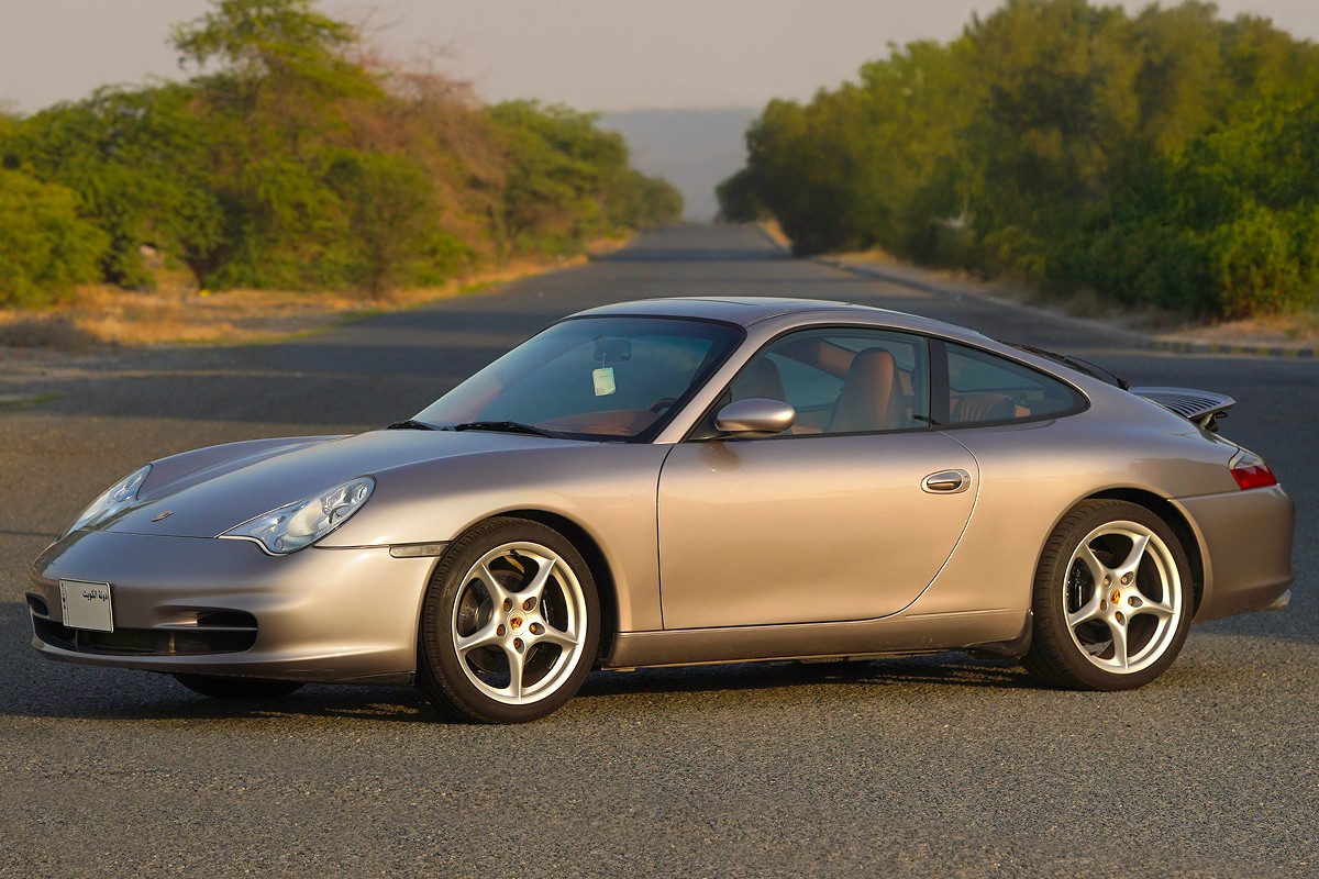 2002 Porsche 911 Carrera Coupe - 24k km