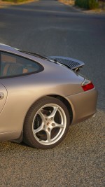 2002 Porsche 911 Carrera Coupe - 24k km