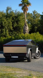 2024 Tesla Cybertruck Foundation Series - 2,669 km