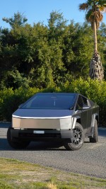 2024 Tesla Cybertruck Foundation Series - 2,669 km