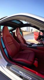 2025 Porsche 911 Carrera Coupe - 332 km only