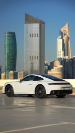 2025 Porsche 911 Carrera Coupe - 332 km only