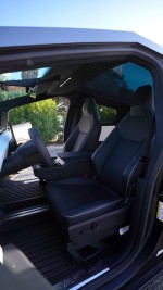 2024 Tesla Cybertruck Foundation Series - 243 km only