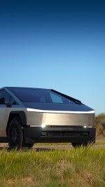 2024 Tesla Cybertruck Foundation Series - 243 km only