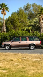 1994 Chevrolet Suburban 2500 SLE - 81k km