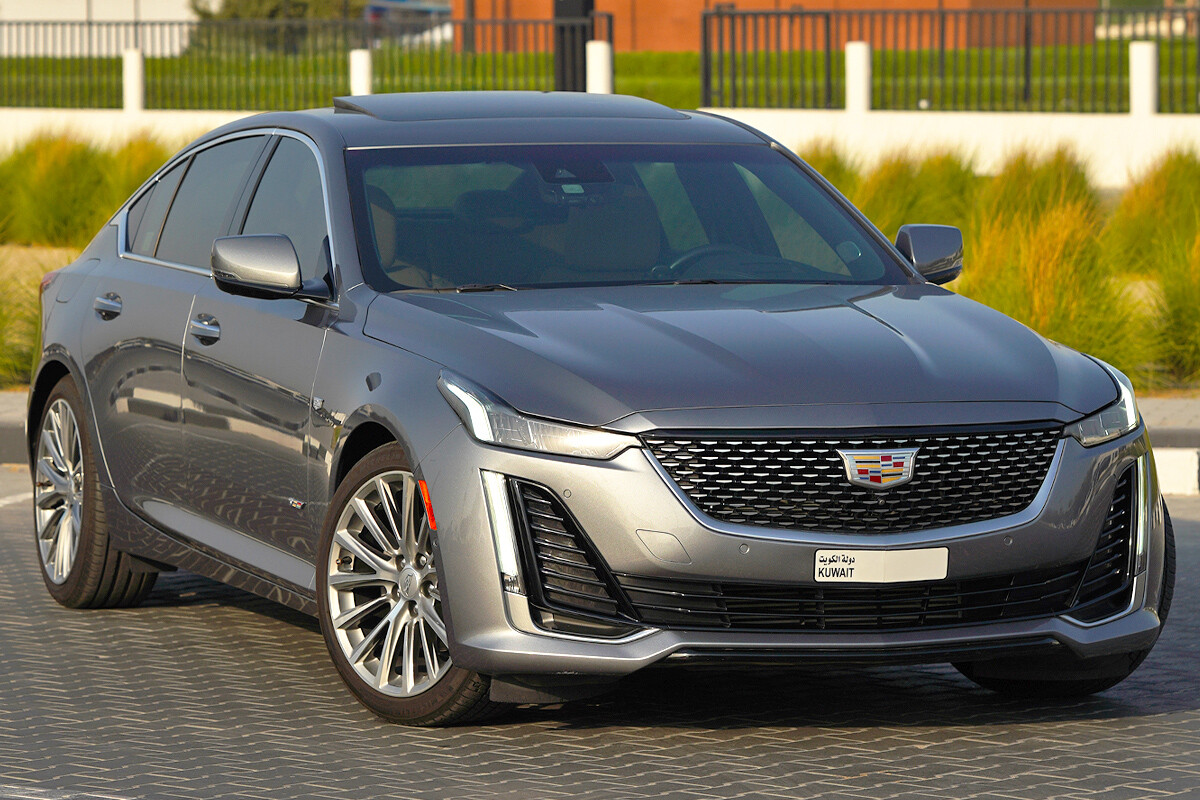 2022 Cadillac CT5 premium luxury - 31k km