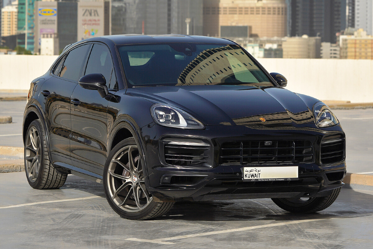 2020 Porsche Cayenne Lightweight Sport Carbon Fiber - 100k km