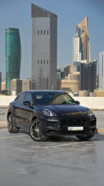 2020 Porsche Cayenne Lightweight Sport Carbon Fiber - 100k km