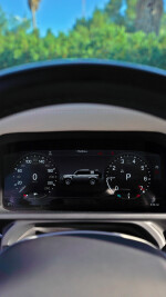 2022 Land Rover Defender 110 SE - 76k km