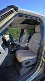 2022 Land Rover Defender 110 SE - 76k km