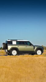 2022 Land Rover Defender 110 SE - 76k km