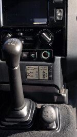 2013 Land Rover Defender 110 Pick-Up Crew Cab - 39k km