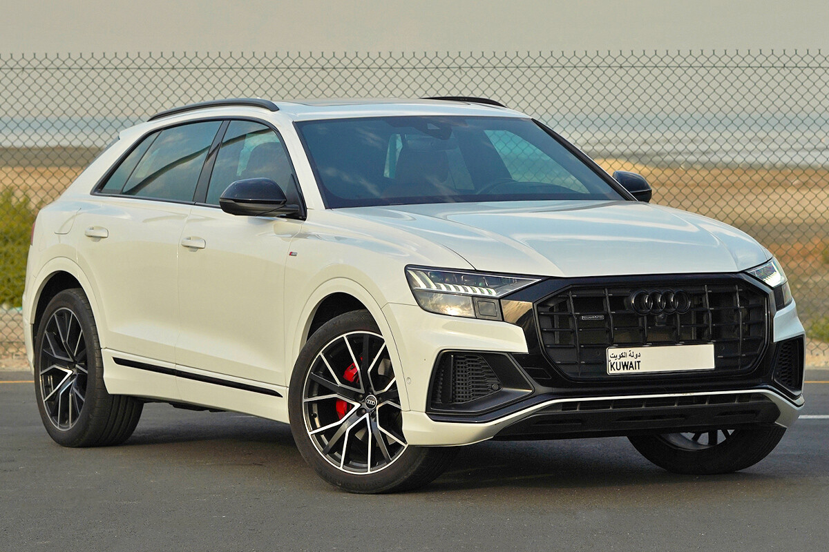 2023 Audi Q8 S line quattro - 24k km