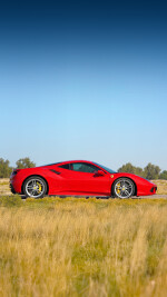2016 Ferrari 488 GTB - 38k km