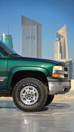 2004 Chevrolet Suburban 2500 Quadrasteer - 161k km