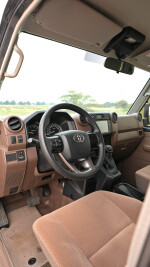 2024 Toyota Land Cruiser LC76 Pickup - 42k km