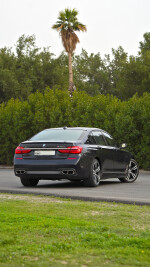 2017 BMW 760L V12 M Package - 103k km