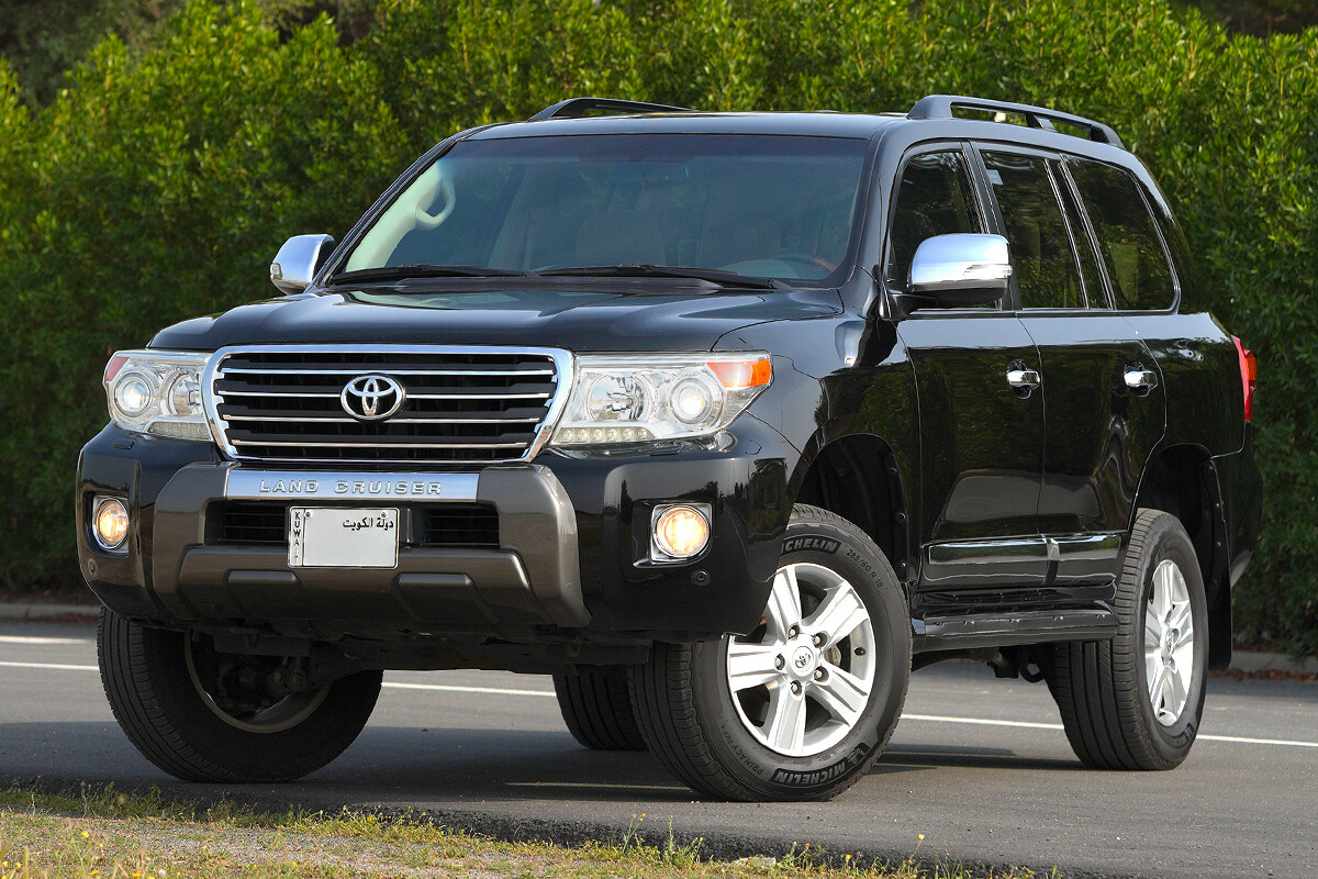 2014 Toyota Land Cruiser GXR - 71k km