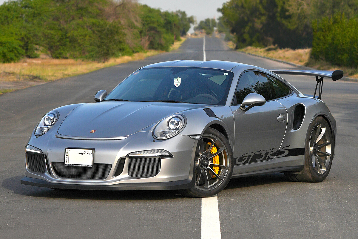 2016 Porsche 911 GT3 RS - 6800 km only