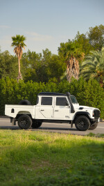 2015 Land Rover Defender 130 Pickup - 42k km