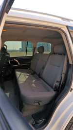 2013 Toyota Land Cruiser DLX - 277k km