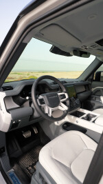 2026 Land Rover Defender 110 HSE - 8k km