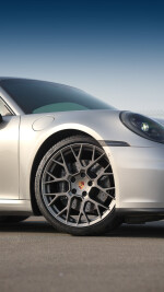 2025 Porsche 911 Carrera Coupe - 20k km