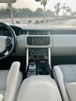 2014 Range Rover Vouge HSE - 116k km