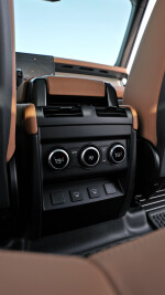 2025 Land Rover Defender 110 X-Dynamic HSE - 17k km